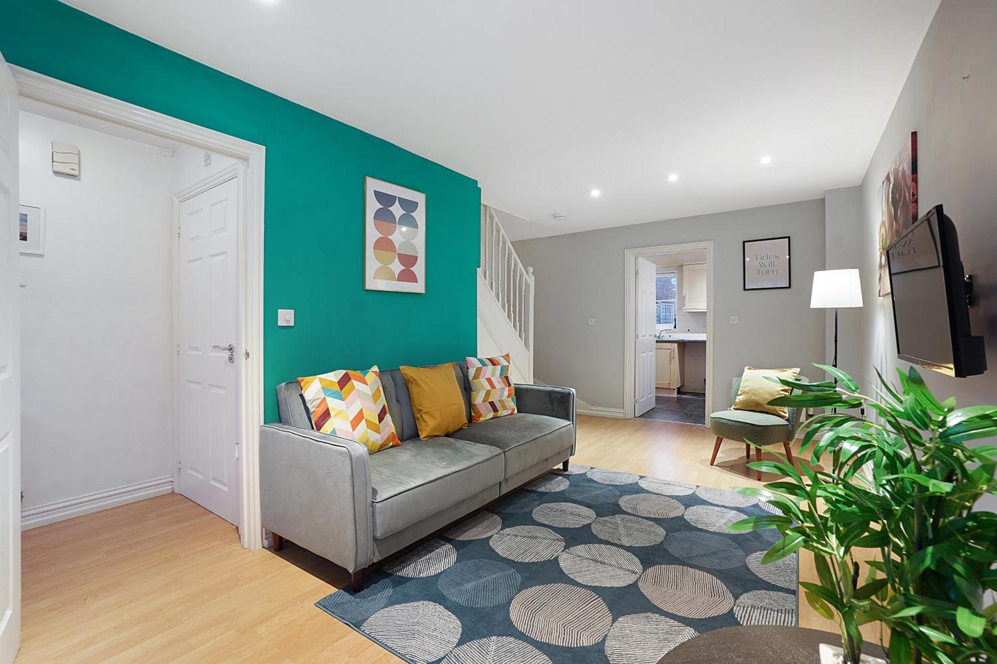 Comfortable Stylish Townhouse In Ashford Sleeps 5 Netflix 2 Parking Spaces Perfect For Contractors And Families Esterno foto