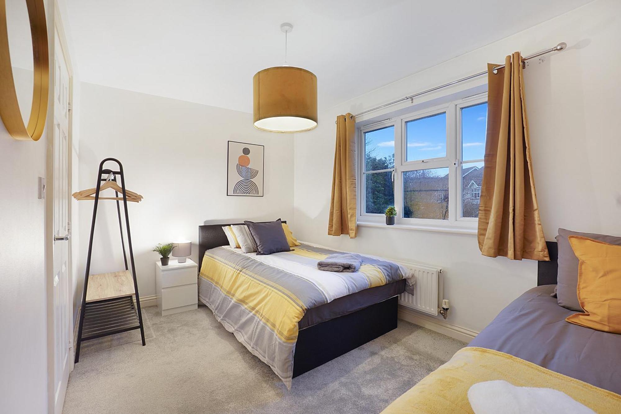Comfortable Stylish Townhouse In Ashford Sleeps 5 Netflix 2 Parking Spaces Perfect For Contractors And Families Esterno foto